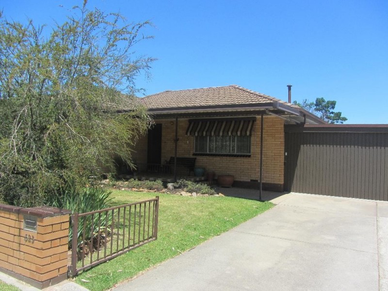 523 Kaitlers Road, Lavington NSW 2641