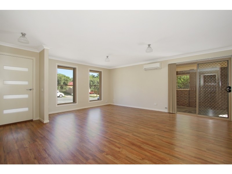 2/510 Cossor Street, Albury NSW 2640