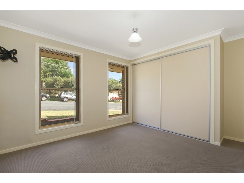 2/510 Cossor Street, Albury NSW 2640