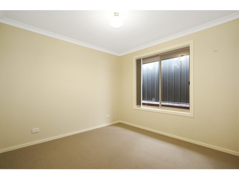 2/510 Cossor Street, Albury NSW 2640