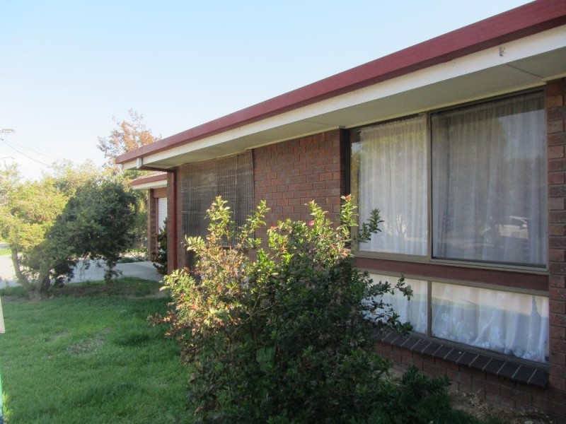 2/567 Woodbury Court, Lavington NSW 2641