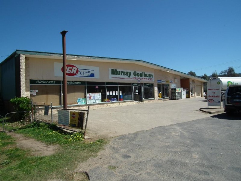 IGA Express Omeo Highway, Eskdale VIC 3701