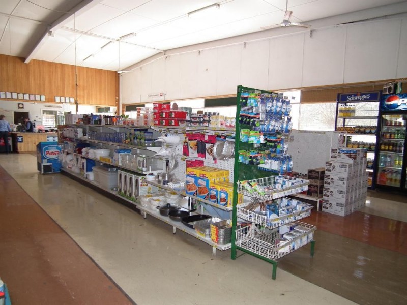 IGA Express Omeo Highway, Eskdale VIC 3701