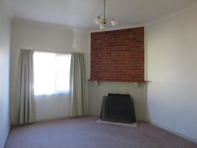 383 Urana Road, Lavington NSW 2641