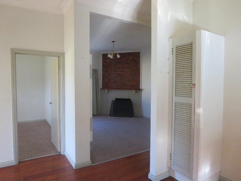 383 Urana Road, Lavington NSW 2641