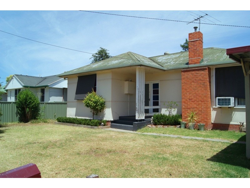 911 Currawong Street, North Albury NSW 2640