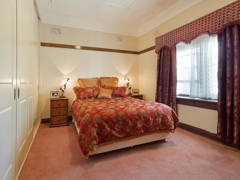 577 Heathwood Avenue, Lavington NSW 2641