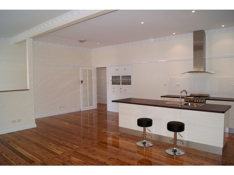 427 Parnall Street, Lavington NSW 2641