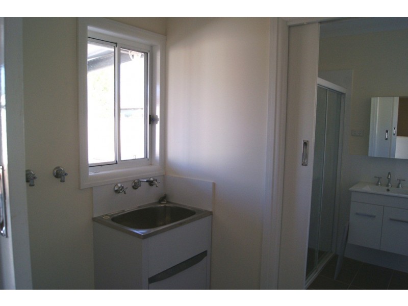 427 Parnall Street, Lavington NSW 2641