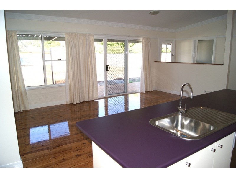 427 Parnall Street, Lavington NSW 2641