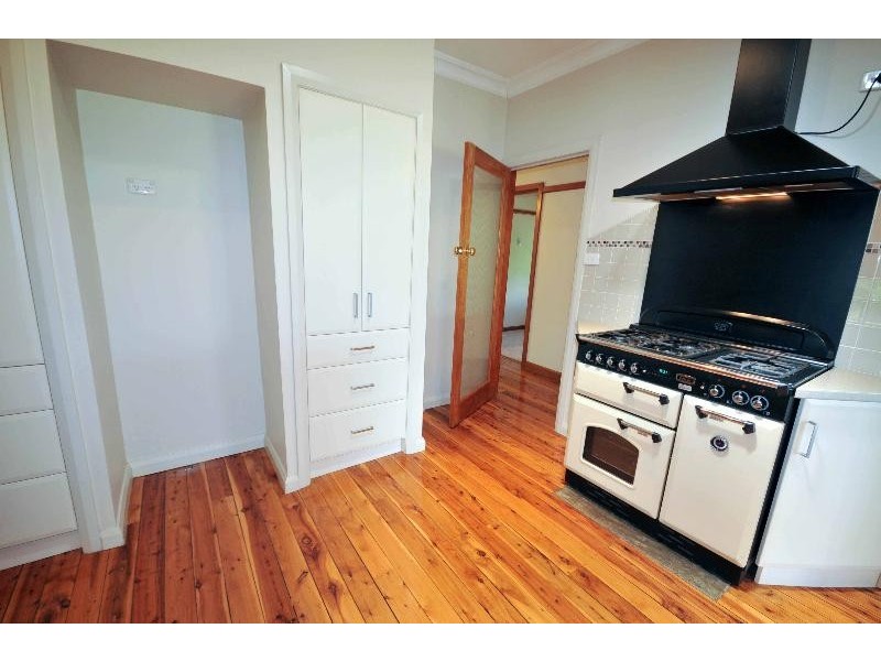 78 Hawkins Street, Howlong NSW 2643