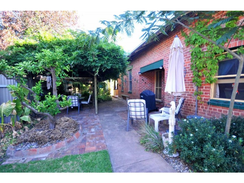 2 and 4 Edward Street, Culcairn NSW 2660