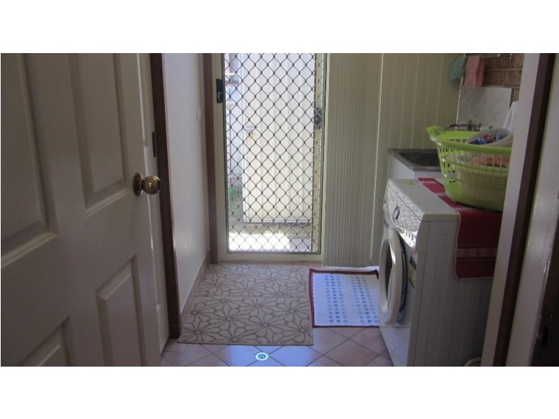 1/403 Griffith Road, Lavington NSW 2641