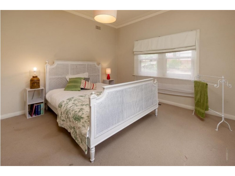 747 Jones Street, Albury NSW 2640