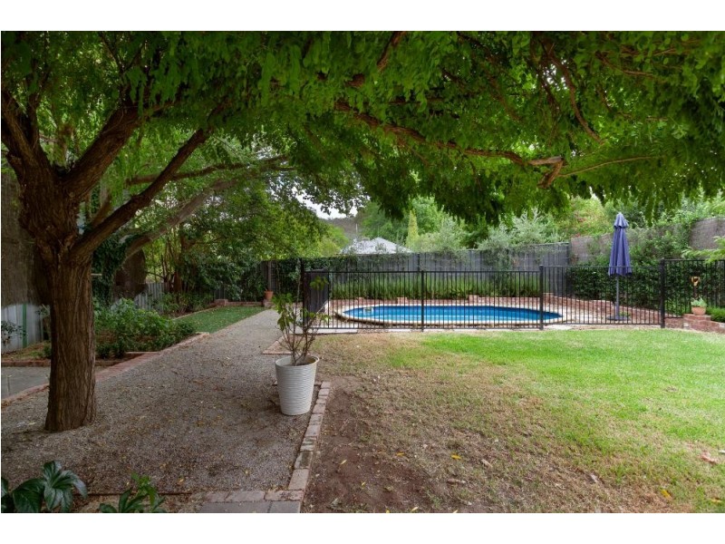 747 Jones Street, Albury NSW 2640