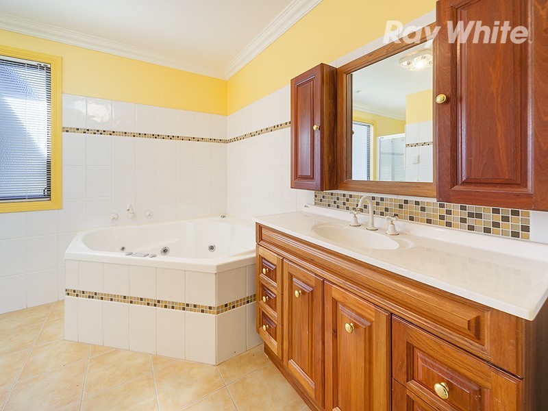 130 Victoria Street, Howlong NSW 2643