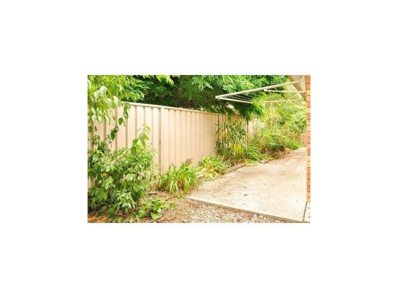 2/375 Urana Road, Lavington NSW 2641