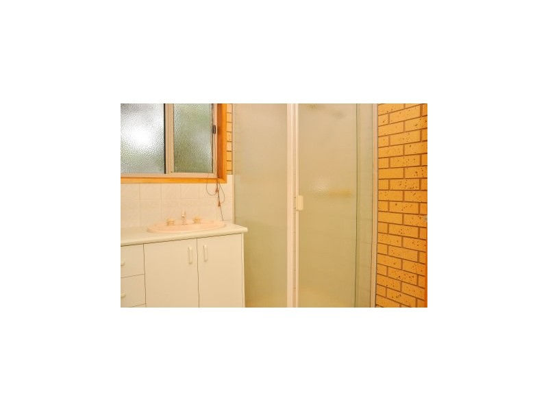 2/375 Urana Road, Lavington NSW 2641