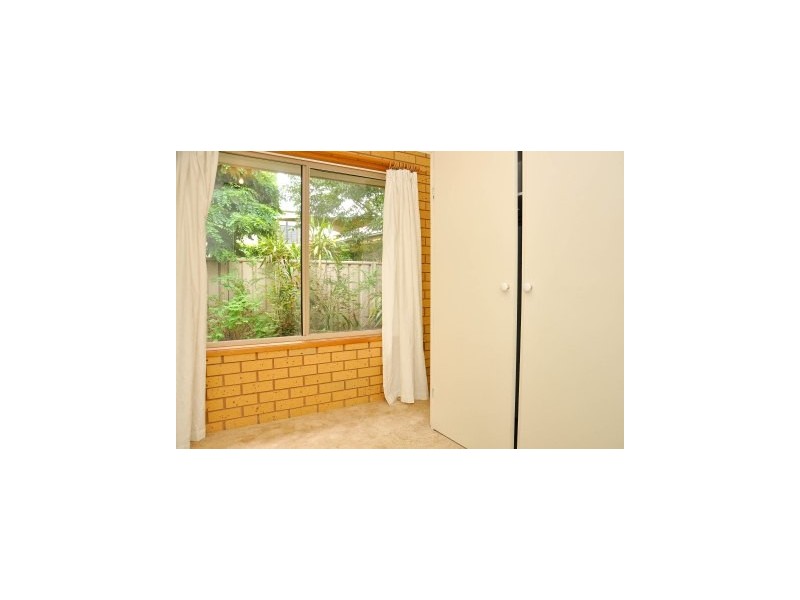 2/375 Urana Road, Lavington NSW 2641