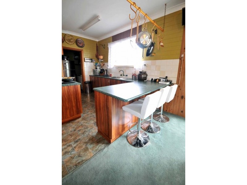 182 Urana Street, Jindera NSW 2642