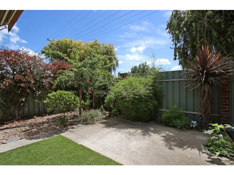 1/576 Hague Street, Lavington NSW 2641