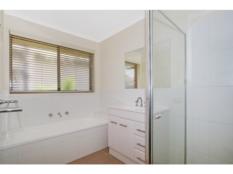 1/576 Hague Street, Lavington NSW 2641