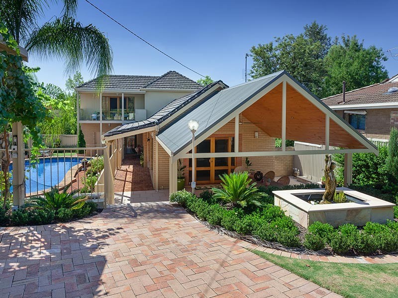 387 Woodstock Court, Albury NSW 2640