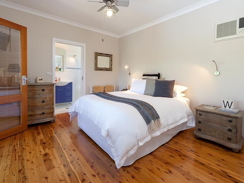 387 Woodstock Court, Albury NSW 2640