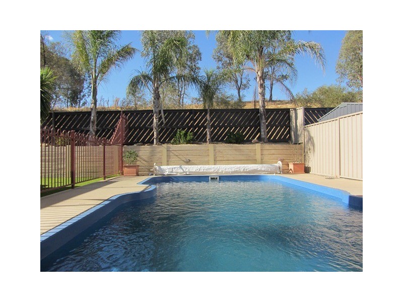 10 Dillager Place, Springdale Heights NSW 2641