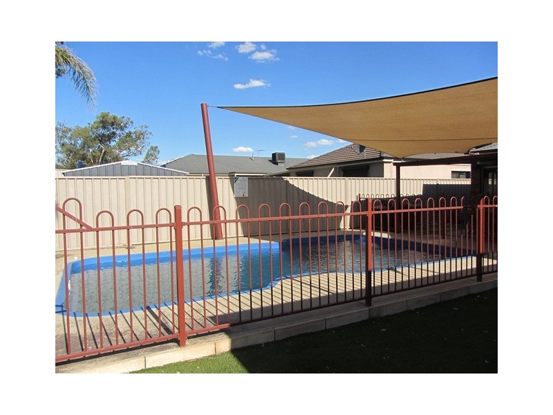 10 Dillager Place, Springdale Heights NSW 2641