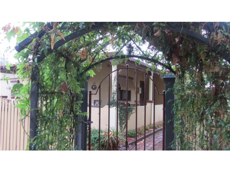 2 Bent Street, Gerogery NSW 2642