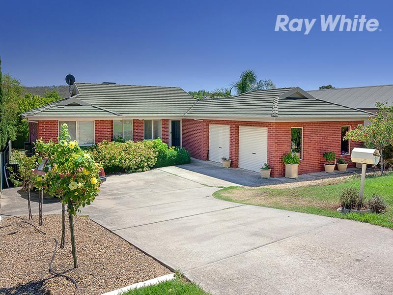 18 Orchard Way, Lavington NSW 2641