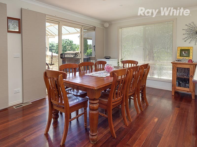 18 Orchard Way, Lavington NSW 2641