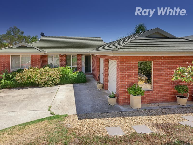 18 Orchard Way, Lavington NSW 2641