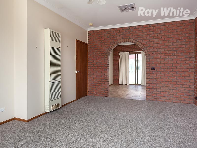 1/3 Brent Court, Lavington NSW 2641