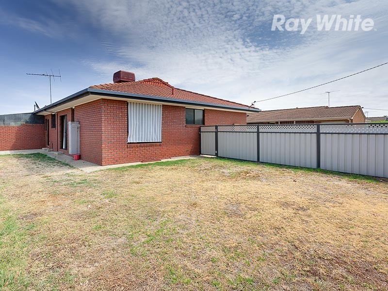 1/3 Brent Court, Lavington NSW 2641