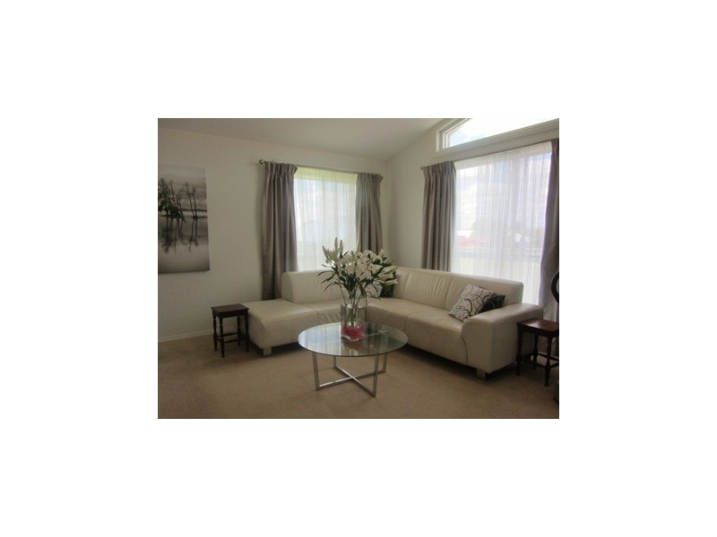 18 Firetail Street, Thurgoona NSW 2640