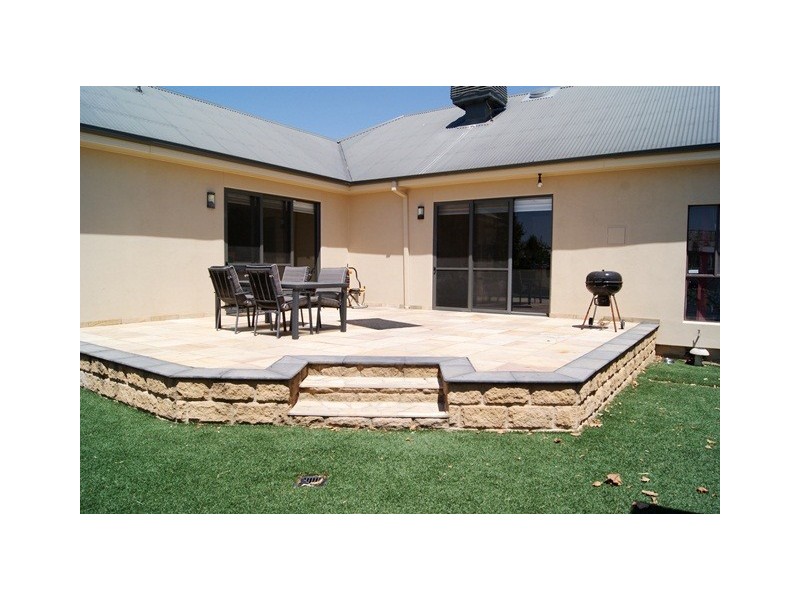 388 Urana Road, Lavington NSW 2641