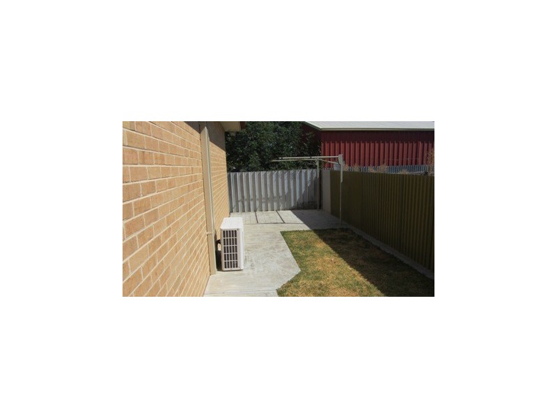 2/1001 Sylvania Avenue, Albury NSW 2640