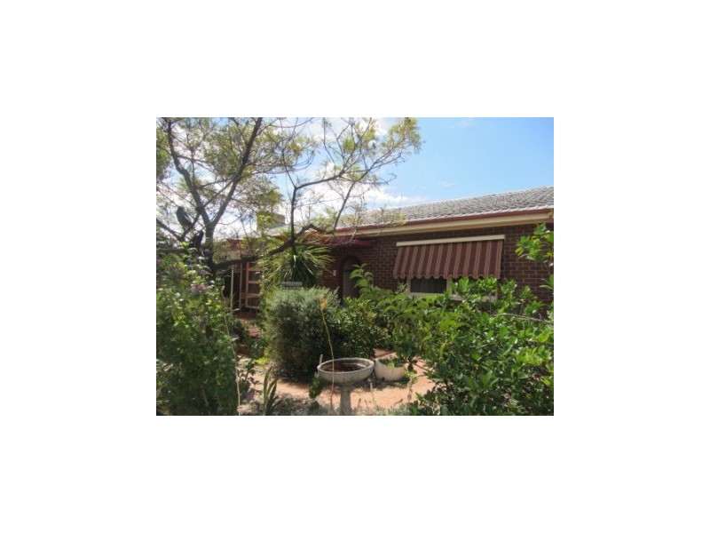 302 Highview Crescent, Lavington NSW 2641