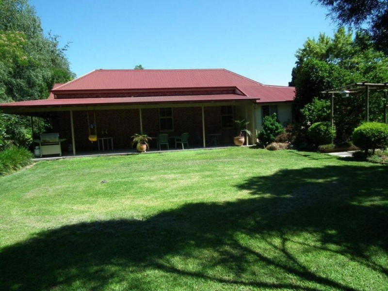 534 Urana Road, Lavington NSW 2641