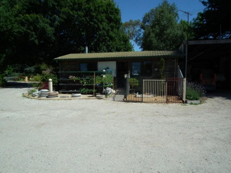 534 Urana Road, Lavington NSW 2641