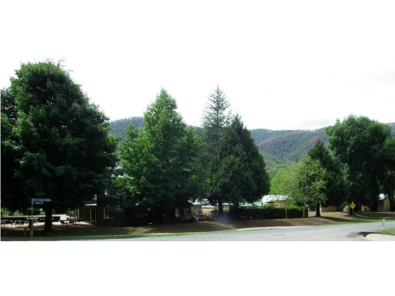 169 Great Alpine Road, Harrietville VIC 3741