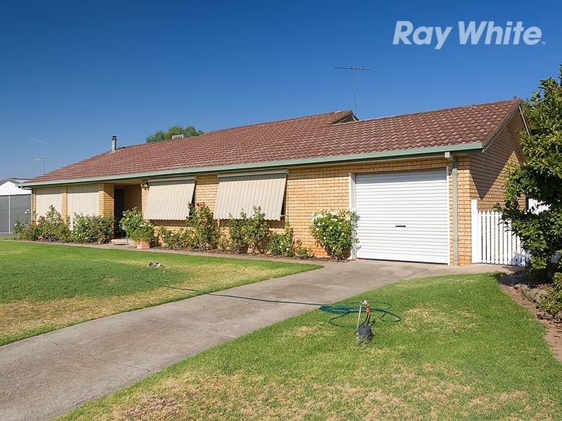 137 High Street, Howlong NSW 2643