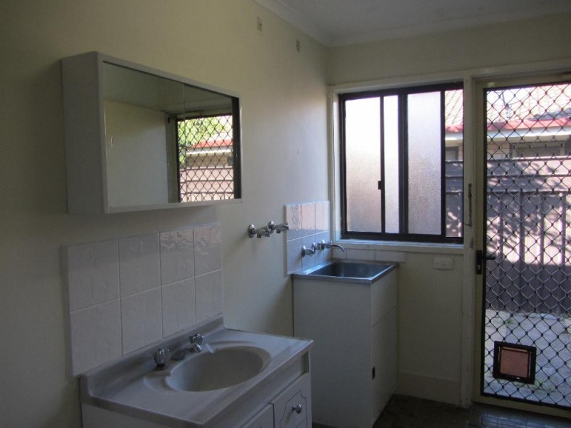 3/559 Kemp Street, Lavington NSW 2641