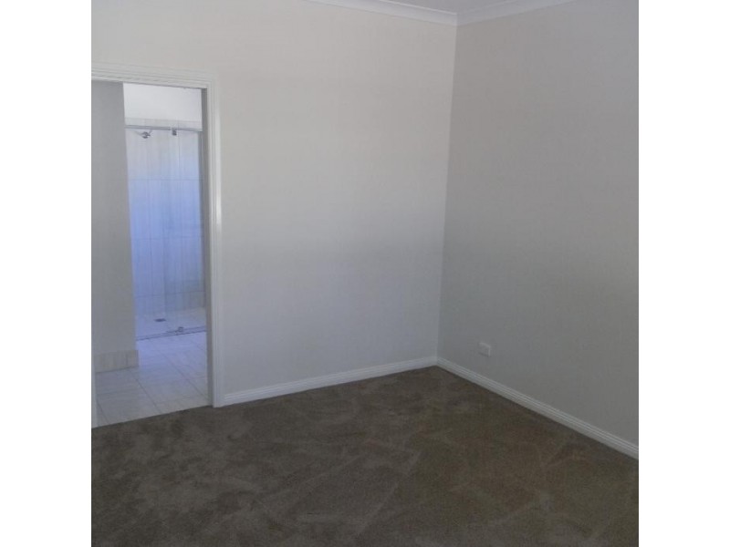 43 Pell Street, Howlong NSW 2643