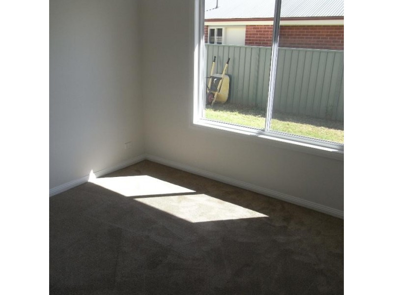 43 Pell Street, Howlong NSW 2643