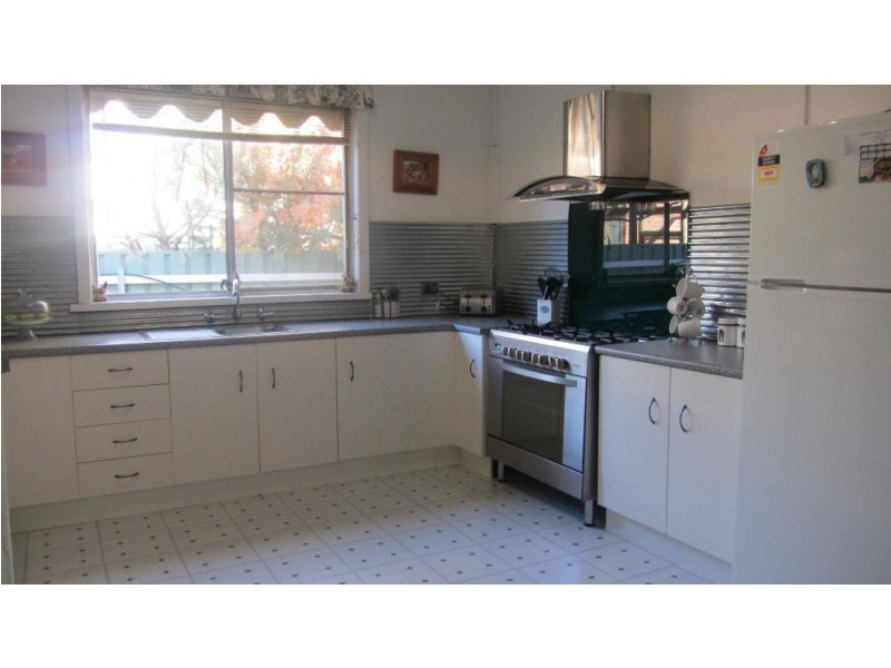 13 Blair Street, Culcairn NSW 2660