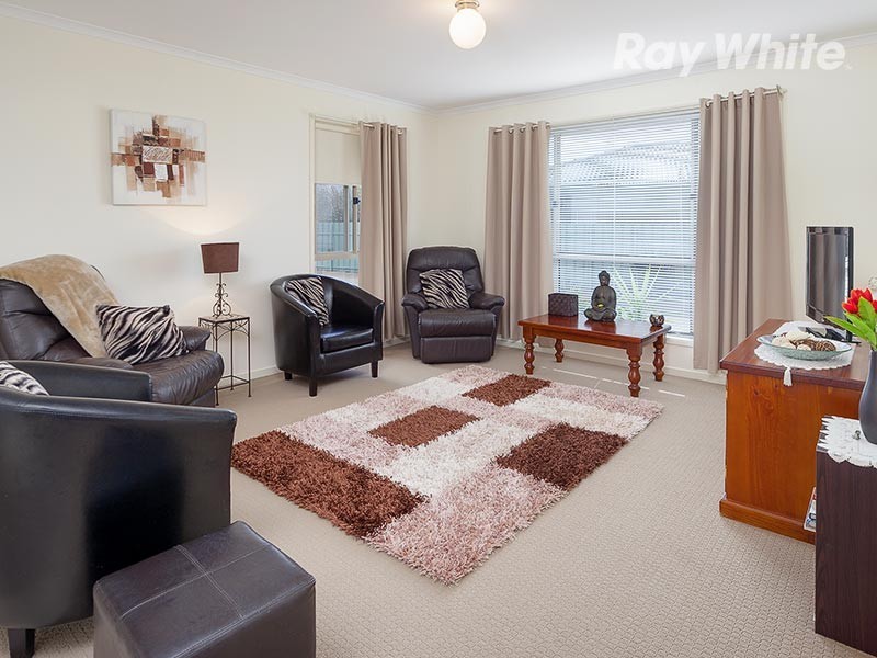2/576 Hague Street, Lavington NSW 2641