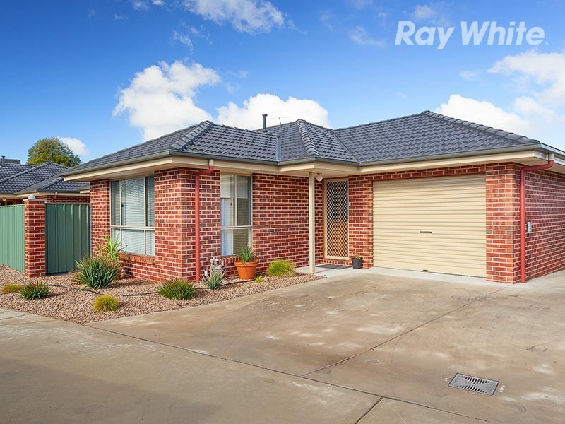 2/576 Hague Street, Lavington NSW 2641